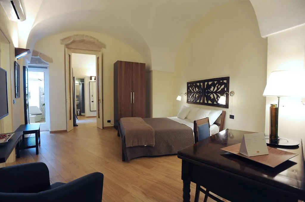 Negramaro Suite B&B Lecce 3*,  Italien